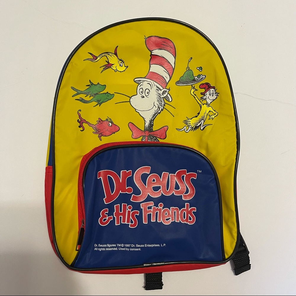 🎯3/$15
Dr. Seuss & His friends backpack 🎒